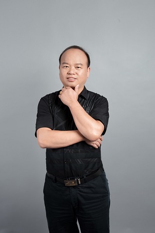 雍新輝 YONG XIN HUI